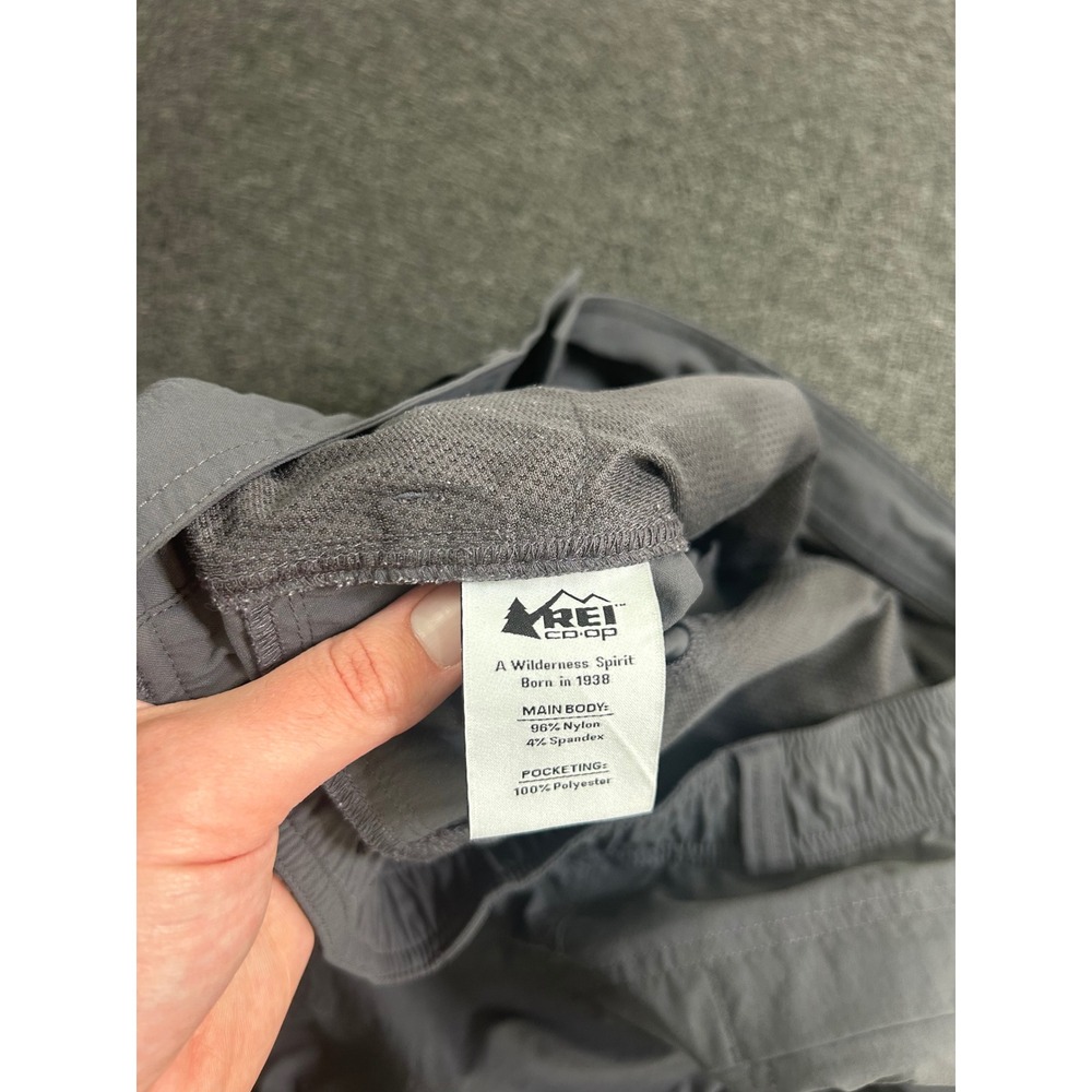 REI Co-op Convertible Cargo Pants Gray Mens 38x32 Hiking Outdoor Zip Off Light - Picture 10 of 12